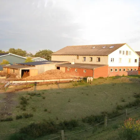 Hof Rickelsbuell - Nordseeurlaub Auf Dem Biobauernhof *